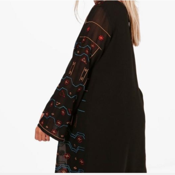 Boohoo Embroidered Shift Dress - Picture 2 of 8